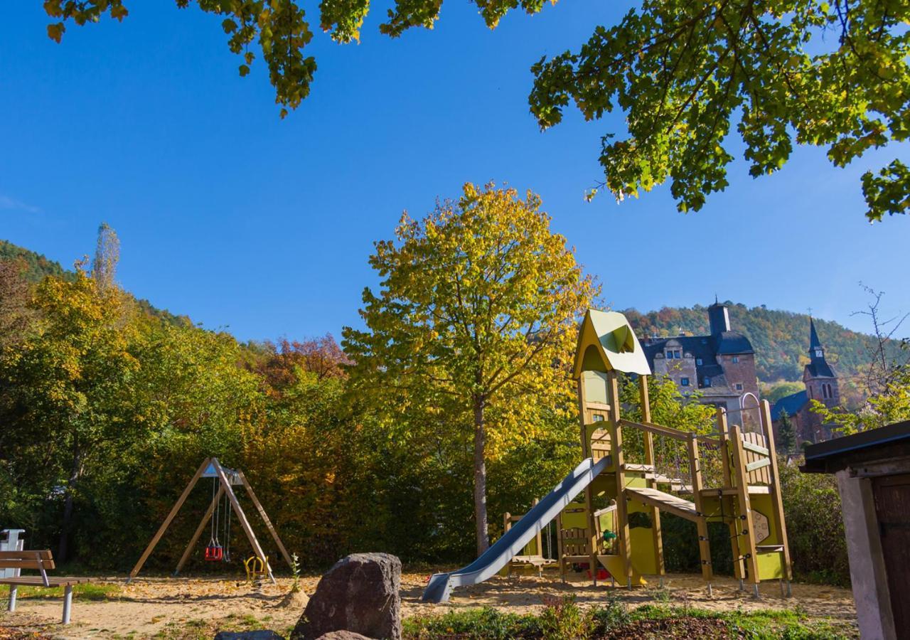 Hotel & Ferienwohnungen Bohlenblick Saalfeld Saale エクステリア 写真