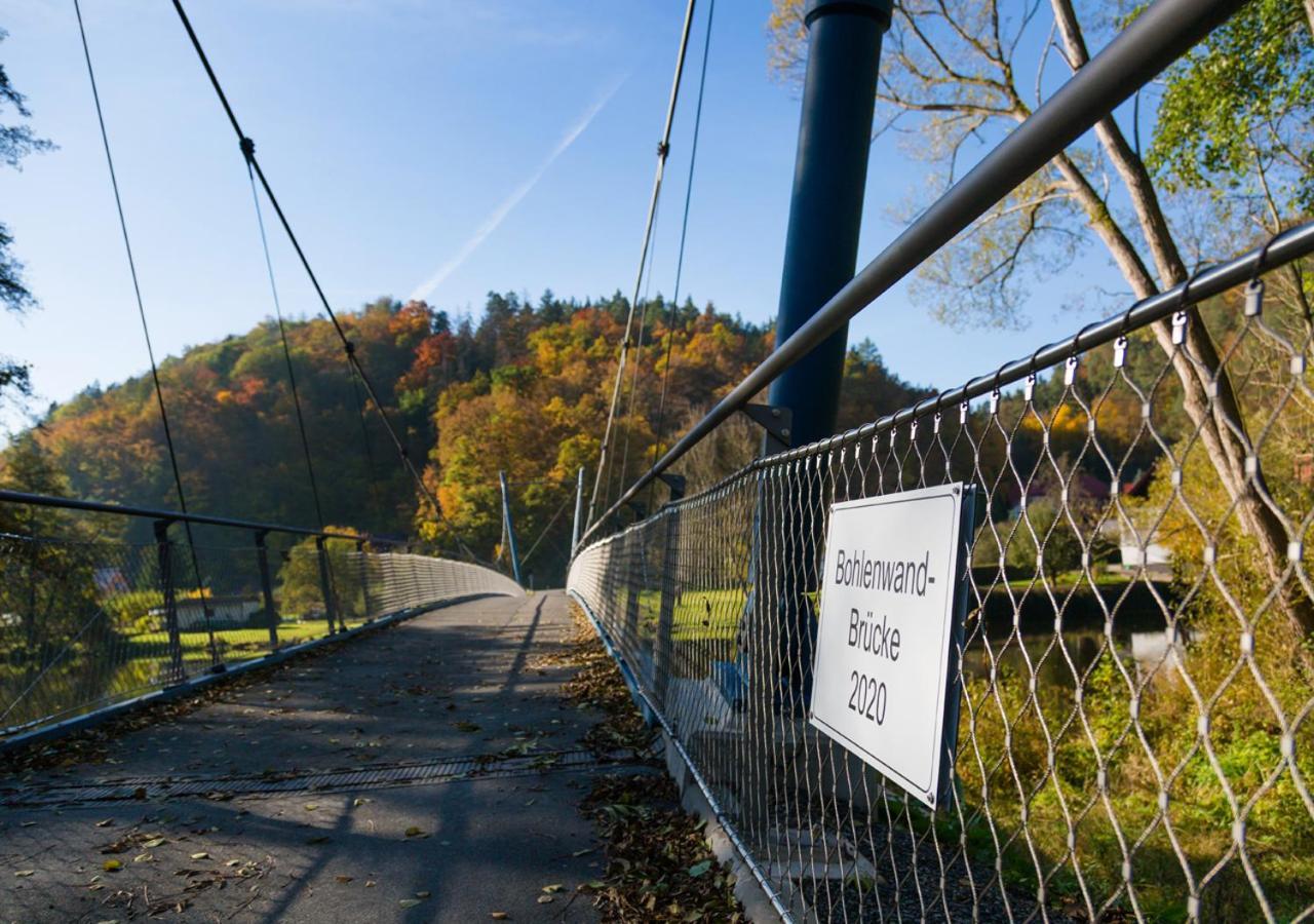Hotel & Ferienwohnungen Bohlenblick Saalfeld Saale エクステリア 写真
