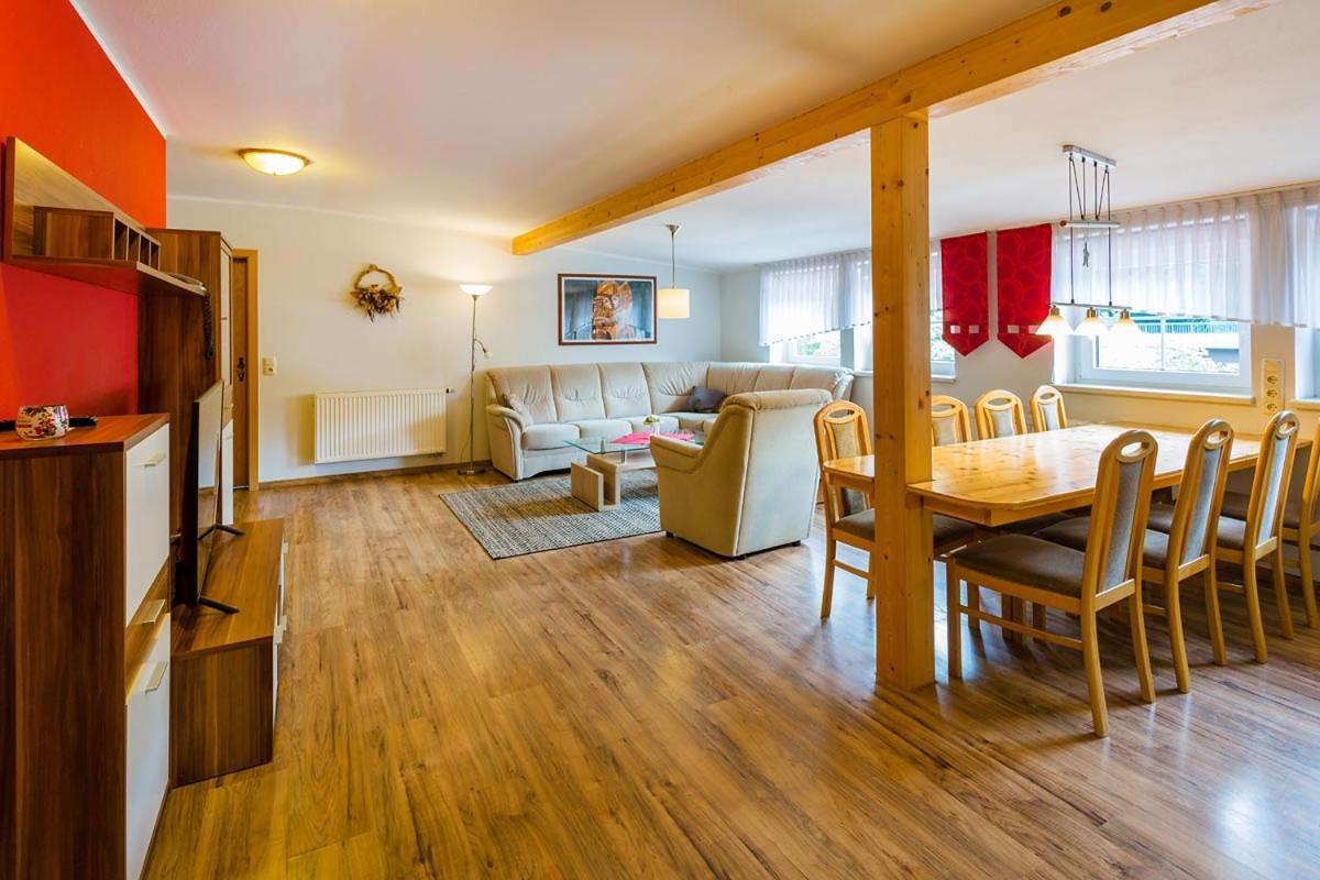 Hotel & Ferienwohnungen Bohlenblick Saalfeld Saale エクステリア 写真