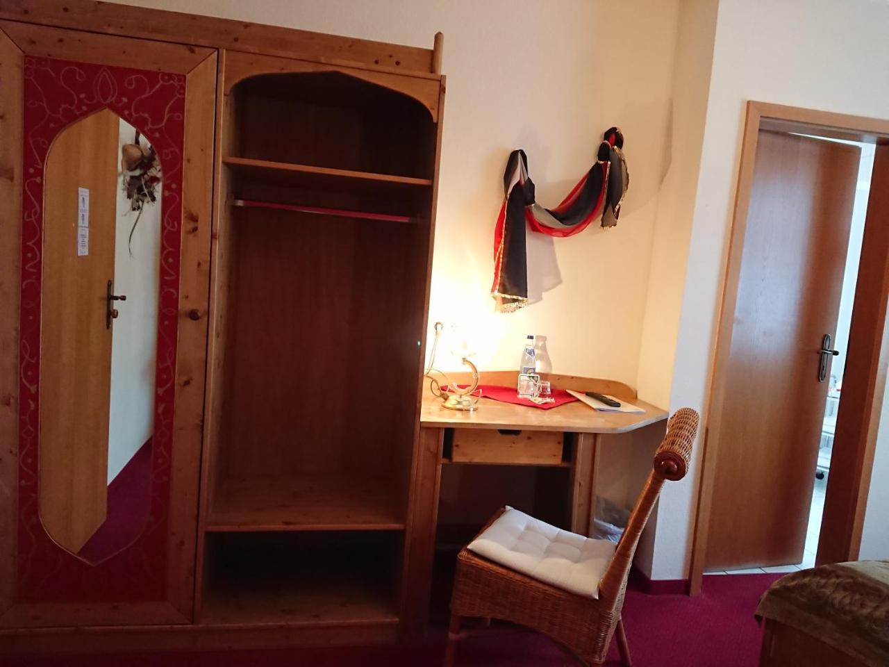 Hotel & Ferienwohnungen Bohlenblick Saalfeld Saale エクステリア 写真