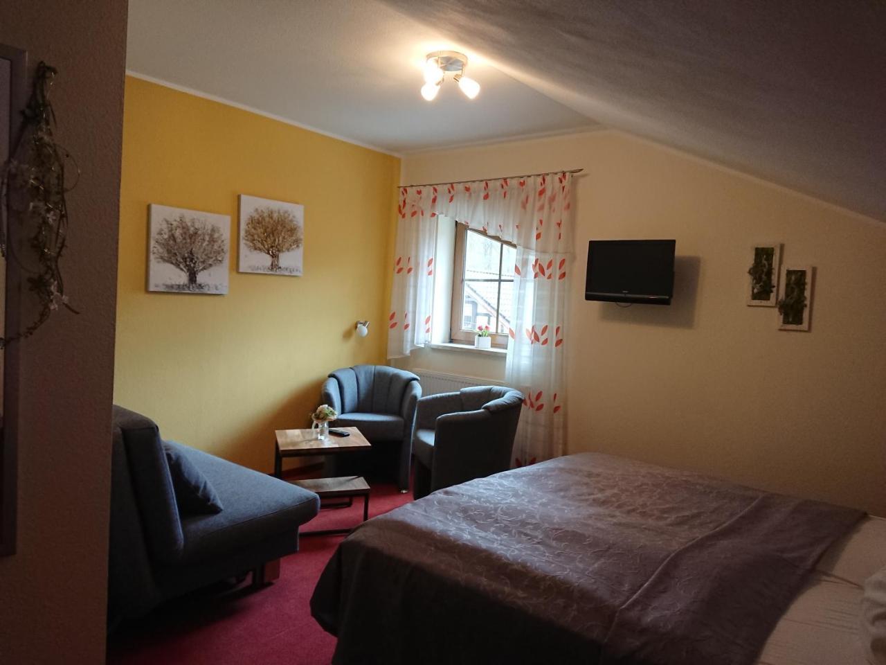Hotel & Ferienwohnungen Bohlenblick Saalfeld Saale エクステリア 写真