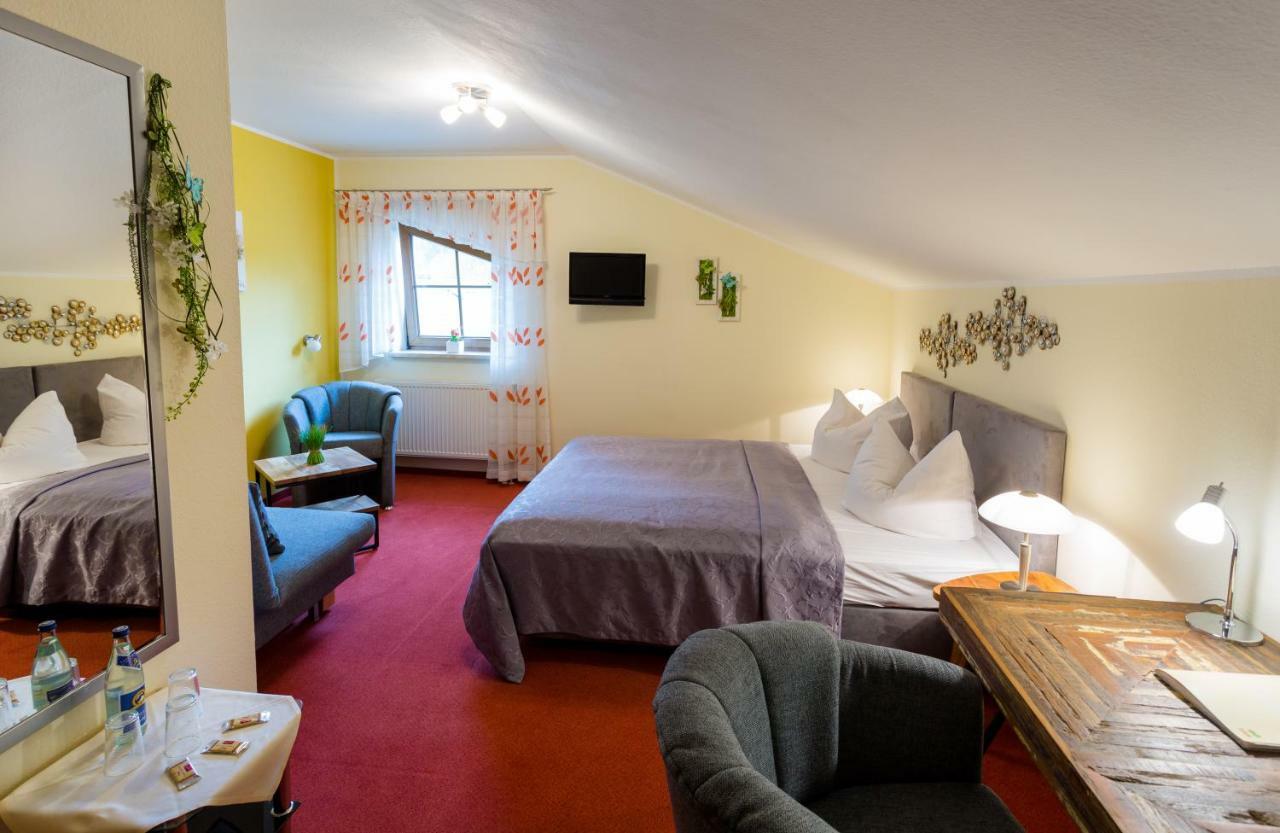 Hotel & Ferienwohnungen Bohlenblick Saalfeld Saale エクステリア 写真