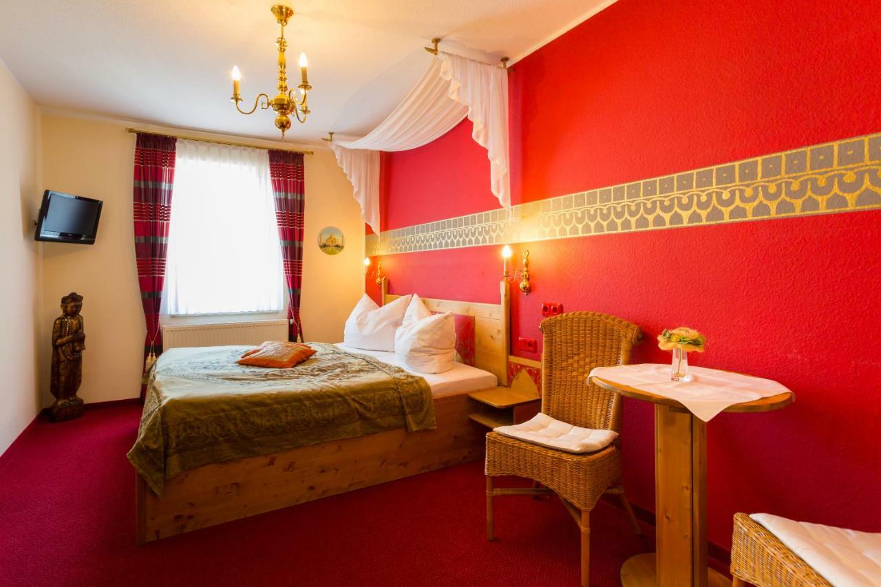 Hotel & Ferienwohnungen Bohlenblick Saalfeld Saale エクステリア 写真