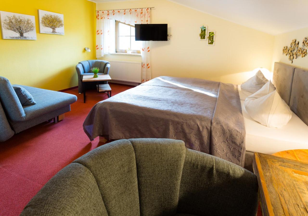 Hotel & Ferienwohnungen Bohlenblick Saalfeld Saale エクステリア 写真